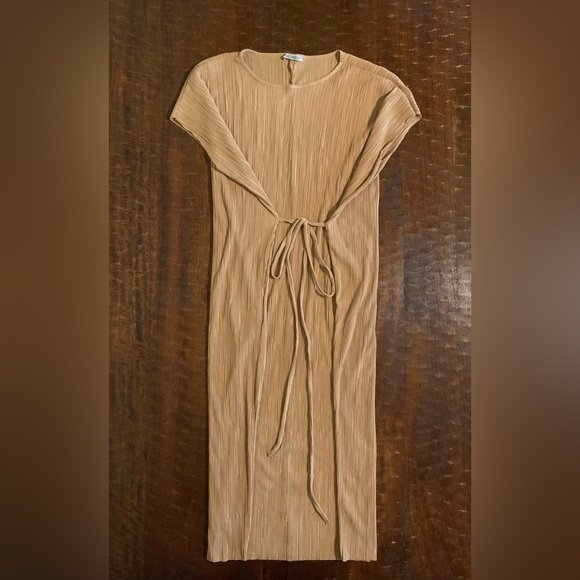 Zara W/B Collection Size Small Tan Color Sleeveless Micro Pleated Kaftan Dress - Picture 9 of 10